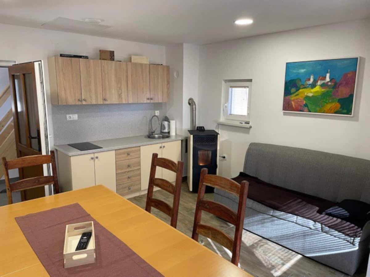 Holiday House Zlacka Gorca Pristava pri Mestinju 外观 照片