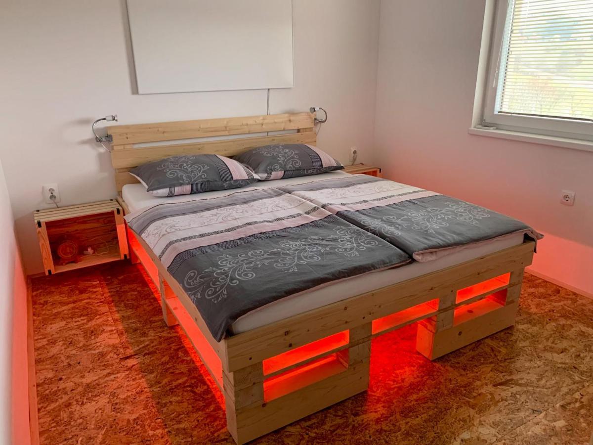 Holiday House Zlacka Gorca Pristava pri Mestinju 外观 照片