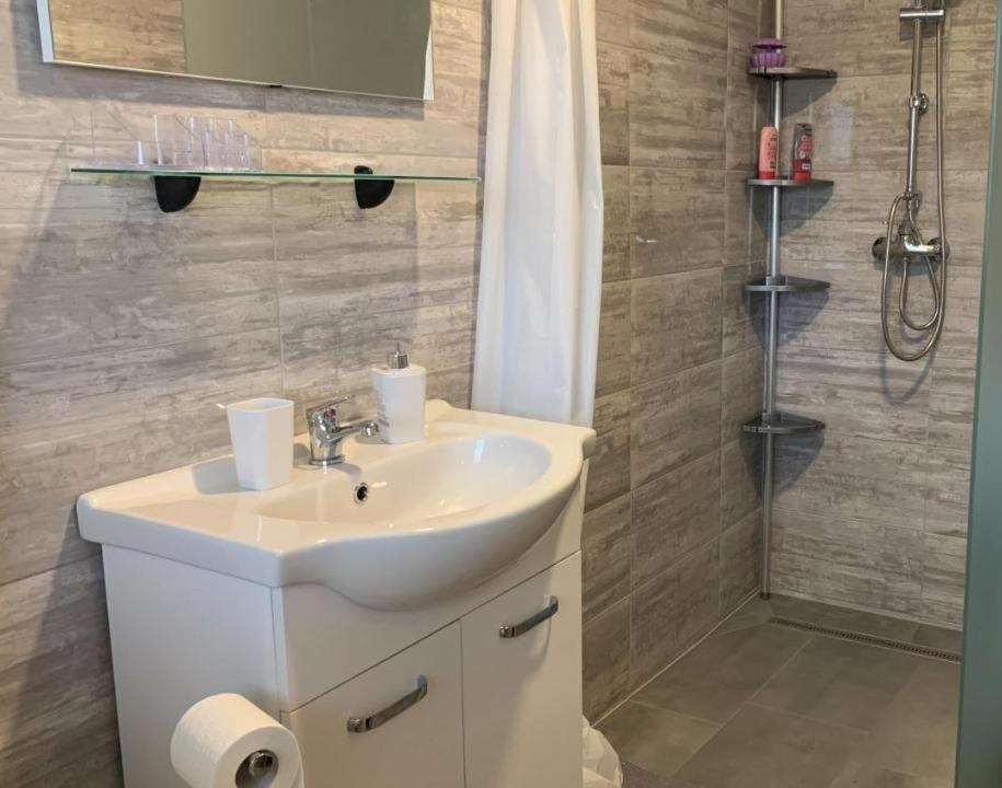Holiday House Zlacka Gorca Pristava pri Mestinju 外观 照片
